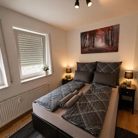 Modern Comfort With Balcony Dresden